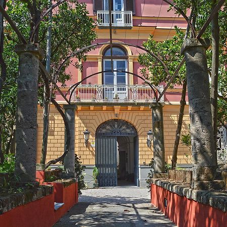 The Secret Garden Relais Hotel Piano di Sorrento Bagian luar foto